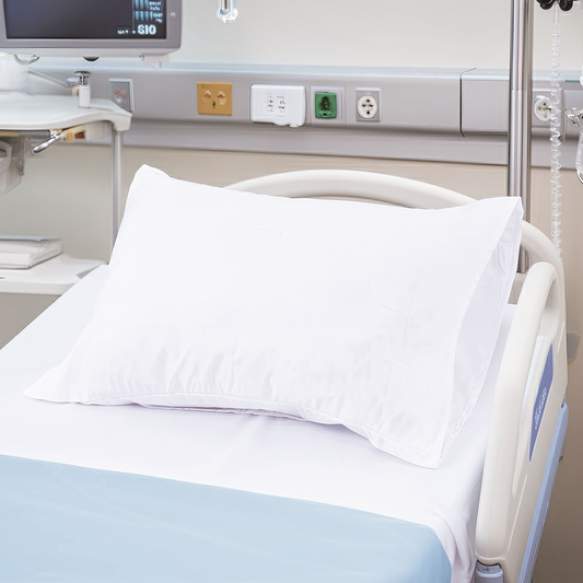 ALMOHADA DESECHABLE CON FUNDA 50 X 70 cm